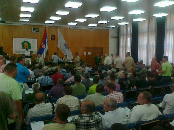Skupština LSS 30.06.2012. - napuštanje delegata