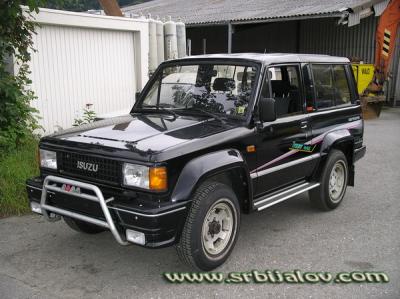 Isuzu Trooper